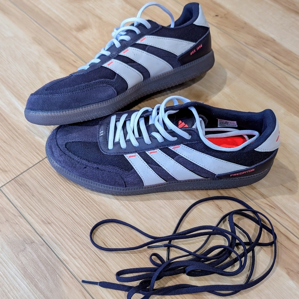 Adidas Predator Freestyle Indoor Soccer Shoes
